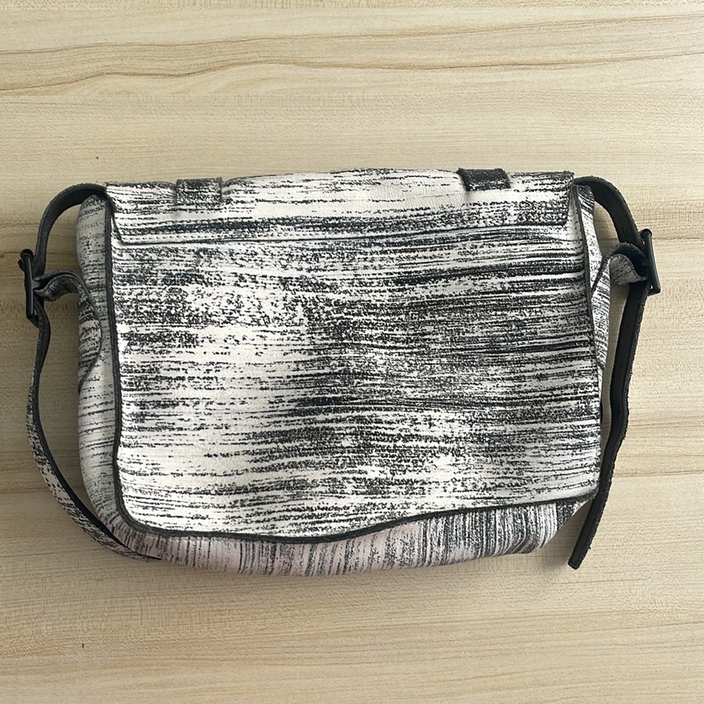 Rare Dr. Martens leather messenger bag - Picture 4 of 14